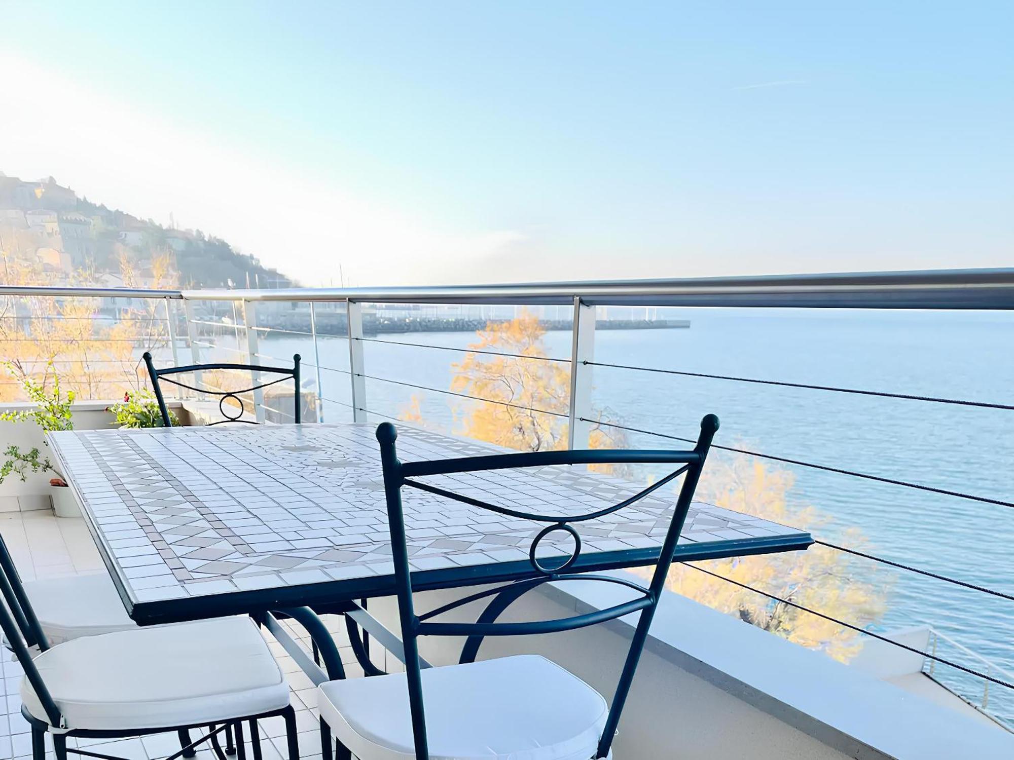 Apartamento Attico Riva Mare Múggia Exterior foto